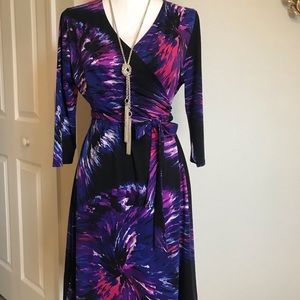 LuLaRoe Michelle wrap dress size M.